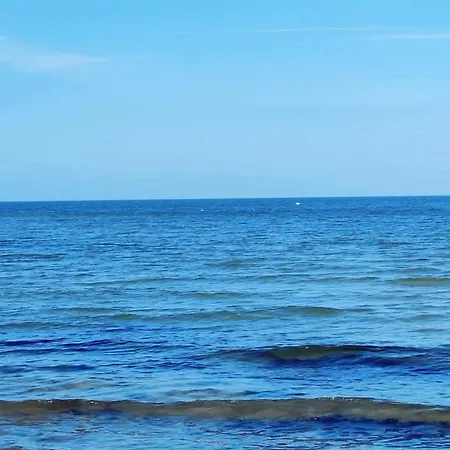 10 Person In Farevejle-by Traum